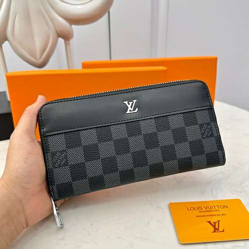 Picture of LV Wallets _SKUfw142364474fw